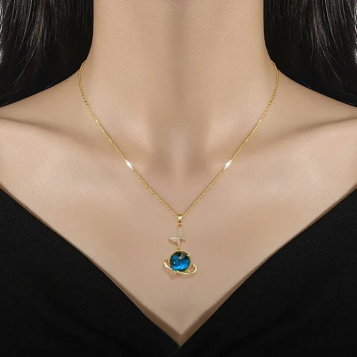 Light Luxury Titanium Steel Star Series Necklace for Women Gold Color Planet Moon Astronaut Pendant Necklaces Jewelry Gifts